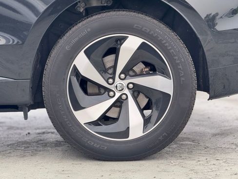 Used 2024 Jaguar F-PACE R-Dynamic S image 3