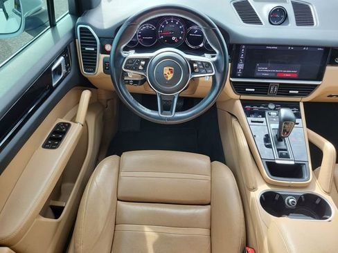 Used 2020 Porsche Cayenne AWD/4WD image 15