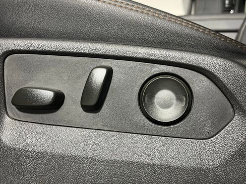 Used 2025 GMC Sierra 3500 AT4 w/ AT4 Premium Plus Package image 25