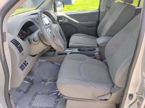 Used 2017 Nissan Frontier SV image 21