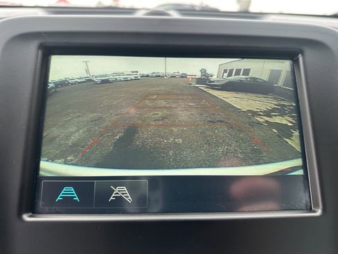 Used 2018 Chevrolet Equinox LS image 19