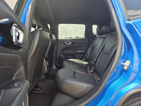 New 2026 Jeep Compass Latitude image 15