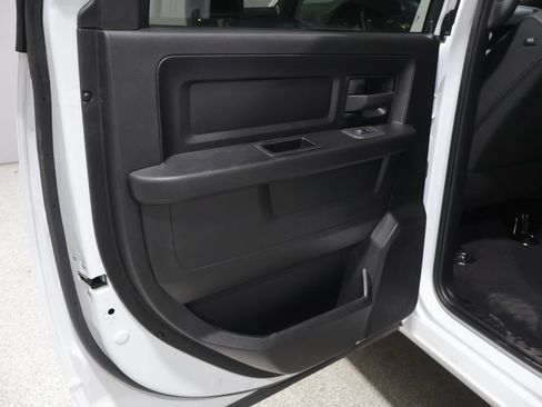 Certified 2025 RAM 3500 Tradesman AWD/4WD image 18