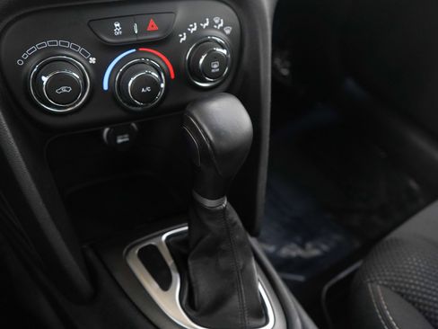 Used 2014 Dodge Dart SXT w/ Rallye Appearance Group image 21