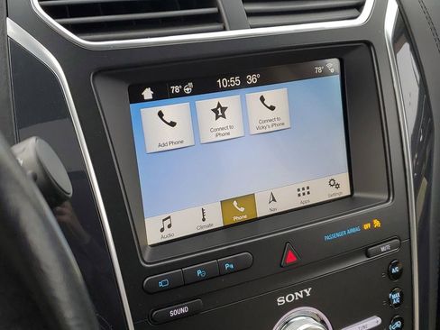 Used 2019 Ford Explorer Platinum image 19