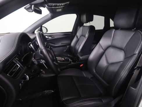 Used 2024 Porsche Macan S image 5
