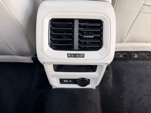 Used 2023 Volkswagen Tiguan SE R-Line FWD image 19