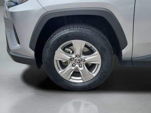 Used 2024 Toyota RAV4 XLE FWD image 6