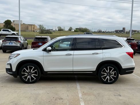 Used 2022 Honda Pilot Touring image 2