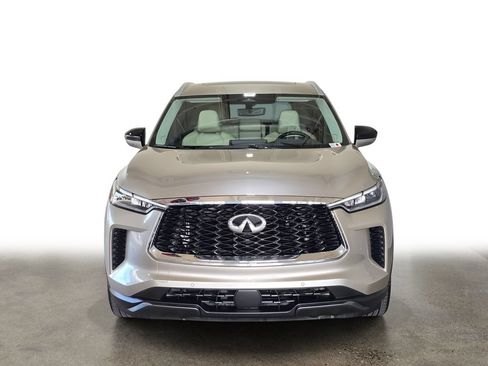Used 2023 INFINITI QX60 Sensory w/ Vision Package AWD/4WD image 2