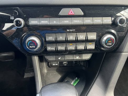 Used 2022 Kia Sportage EX image 23