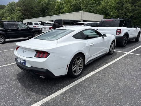 Used 2024 Ford Mustang Coupe RWD image 7