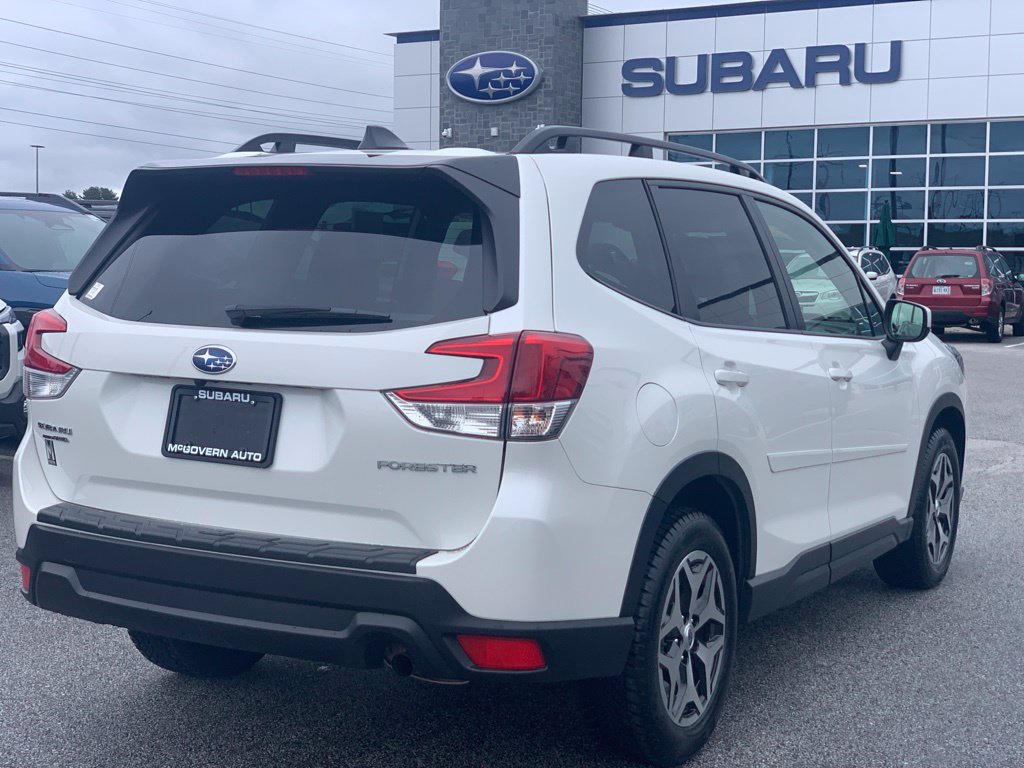 Used 2024 Subaru Forester Premium AWD/4WD image 9