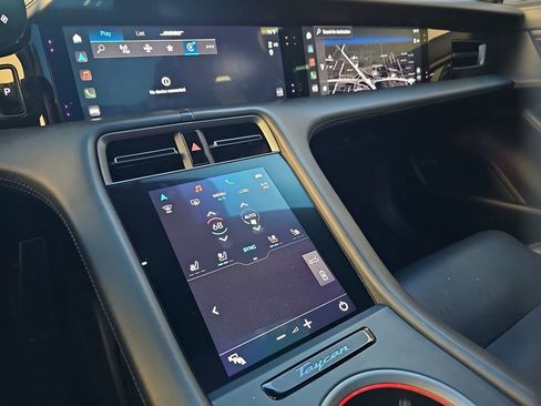 Used 2020 Porsche Taycan Turbo S image 15