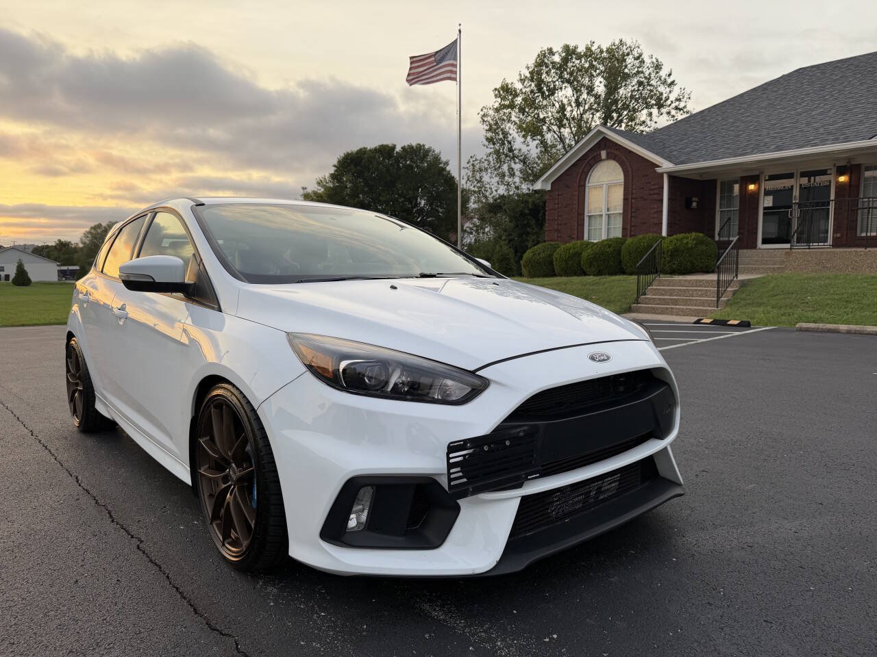 Used 2017 Ford Focus RS AWD/4WD image 9