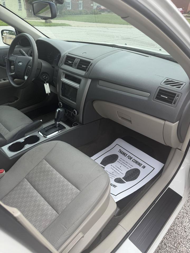 Used 2012 Ford Fusion SE FWD image 10