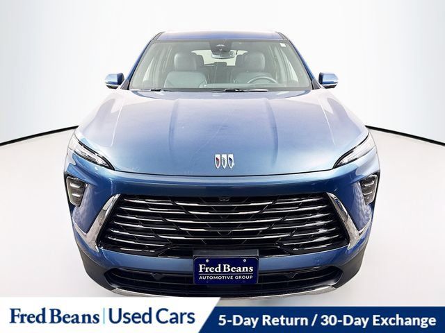 Used 2025 Buick Enclave Preferred FWD image 5