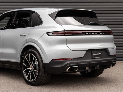 New 2026 Porsche Cayenne AWD/4WD image 11