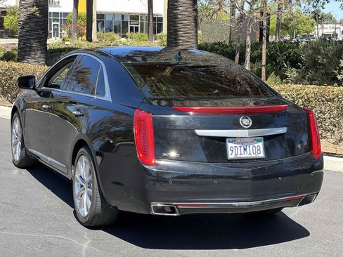 Used 2014 Cadillac XTS Luxury FWD image 2