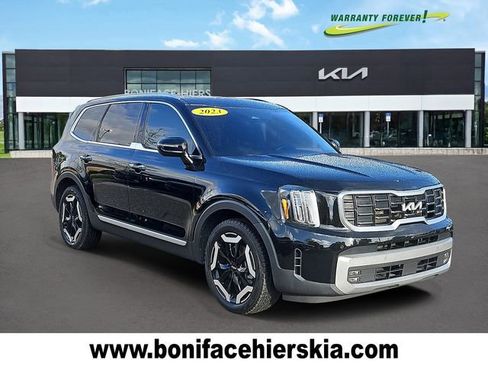 Used 2023 Kia Telluride SX FWD image 1