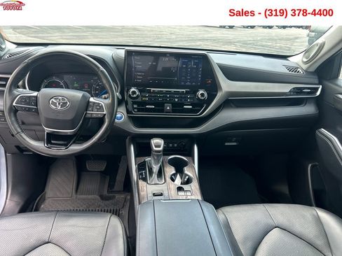 Used 2021 Toyota Highlander Limited AWD/4WD image 13
