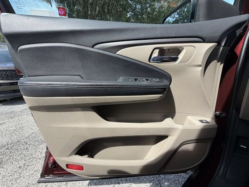 Used 2019 Honda Pilot LX image 20