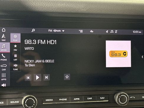 Used 2020 Porsche Macan image 16