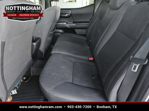 Used 2017 Toyota Tacoma TRD Off-Road w/ Tow Package AWD/4WD image 29