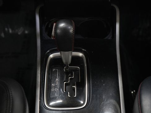 Used 2020 Mitsubishi Outlander SE FWD image 19