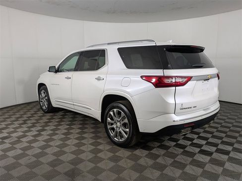 Used 2018 Chevrolet Traverse Premier image 3