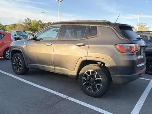 Used 2019 Jeep Compass Trailhawk image 6