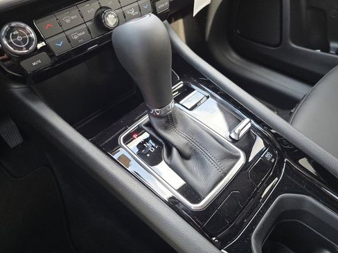 New 2026 Jeep Compass Limited image 15