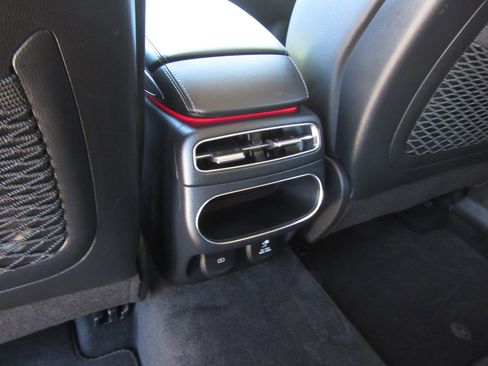 Used 2024 Genesis GV70 2.5T w/ Advanced Package image 15