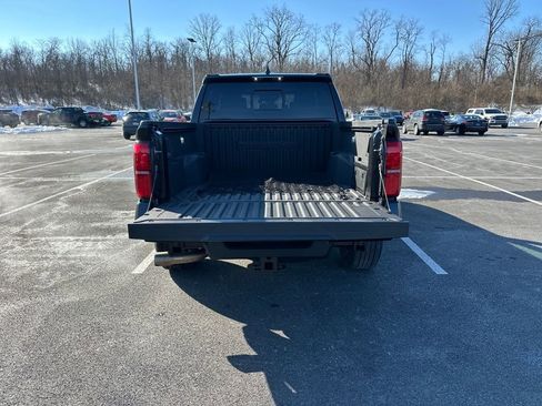 Used 2025 Toyota Tacoma TRD Sport w/ TRD Sport Upgrade Package image 14