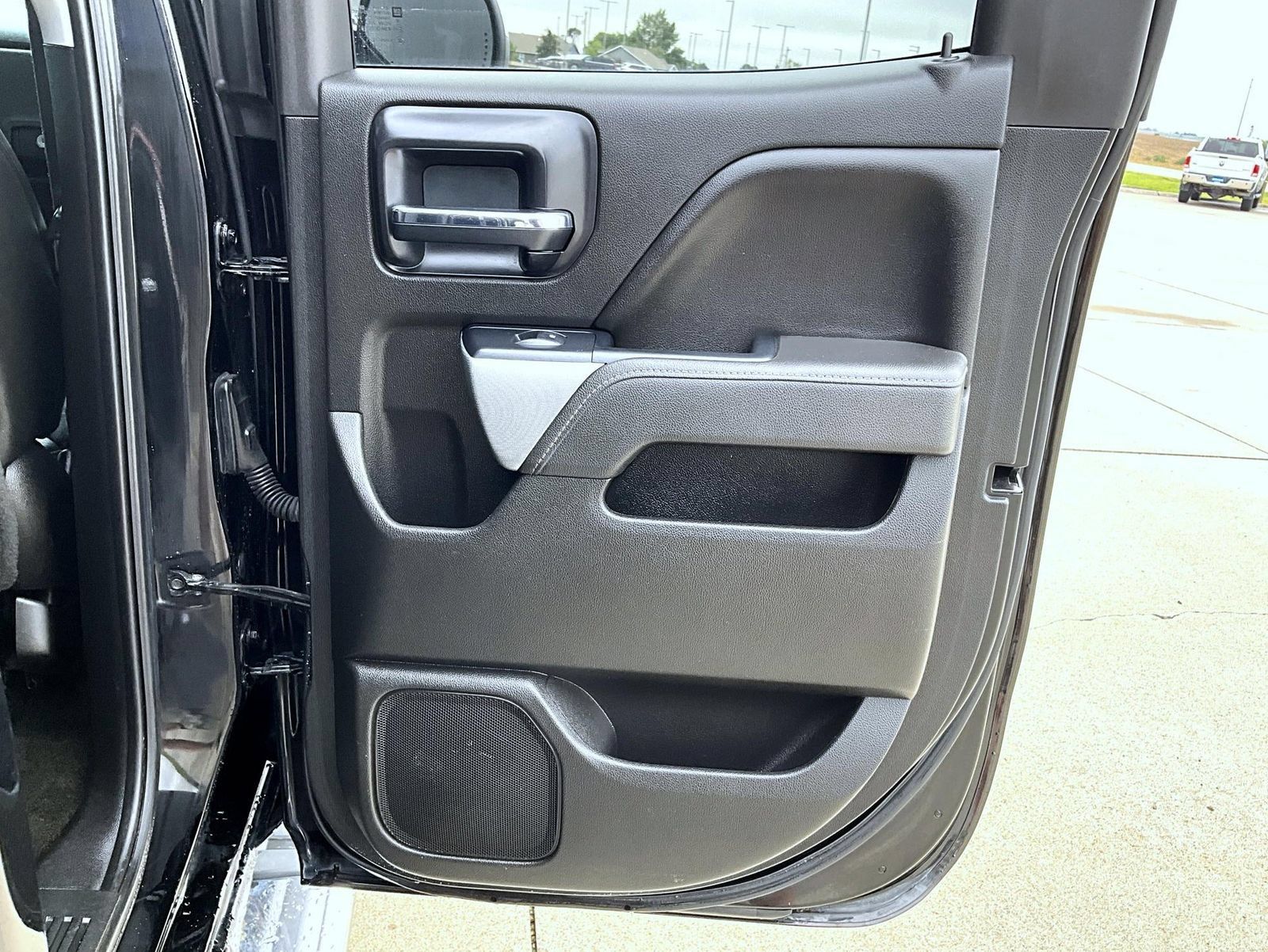 Used 2014 Chevrolet Silverado 1500 LTZ Z71 w/ LTZ Plus Package AWD/4WD image 19