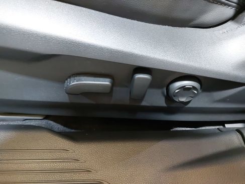 Certified 2025 Subaru Outback Touring w/ Popular Package #2 image 30