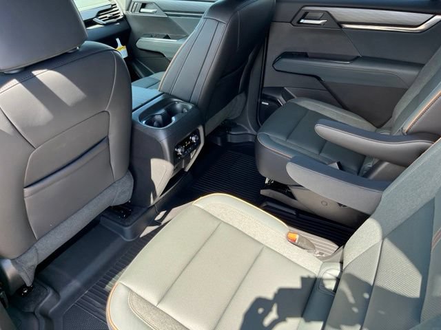 New 2026 GMC Acadia AT4 w/ Luxury Package AWD/4WD image 17