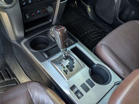 Used 2014 Toyota 4Runner Limited image 19