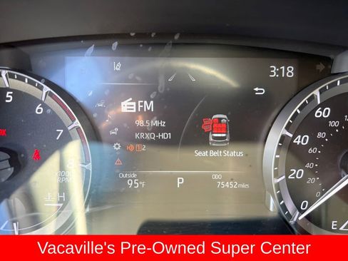 Used 2023 Toyota Highlander L FWD image 16