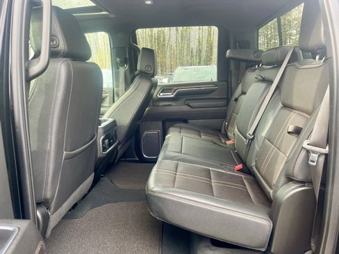 Used 2024 Chevrolet Silverado 2500 High Country w/ High Country Premium Package image 29