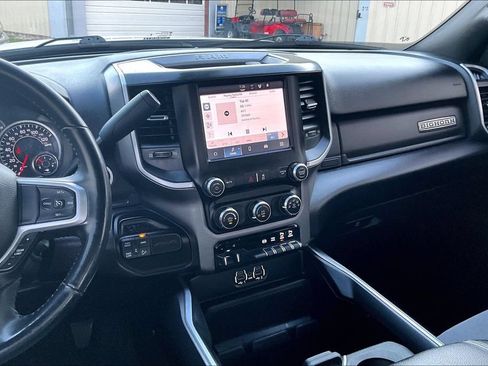 Used 2024 RAM 2500 Big Horn w/ Off Road Package AWD/4WD image 6