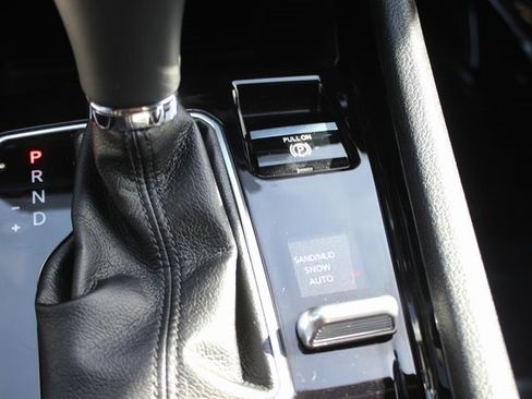 Used 2024 Jeep Compass Limited image 10