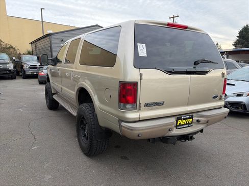 Used 2004 Ford Excursion Limited image 3
