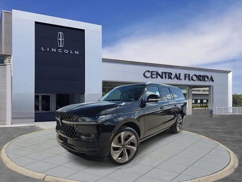 New 2026 Lincoln Navigator L Black Label AWD/4WD image 27