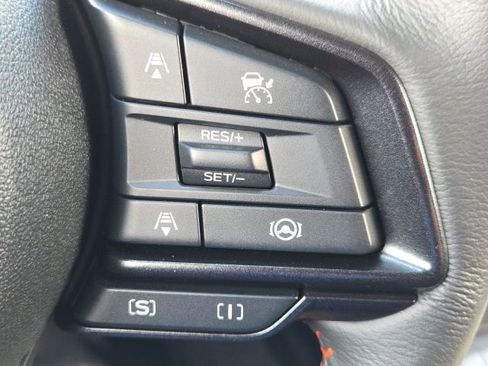 Certified 2025 Subaru Crosstrek 2.5i Limited w/ Crosstrek Mirror Package AWD/4WD image 15