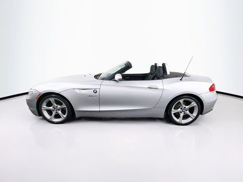 Used 2011 BMW Z4 sDrive30i RWD image 4