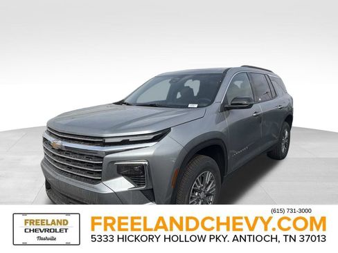 New 2026 Chevrolet Traverse LT w/ LPO, Floor Liner Package image 5