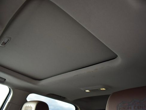 Used 2017 Chevrolet Silverado 1500 High Country image 18