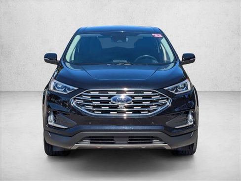 Used 2022 Ford Edge Titanium w/ Equipment Group 301A image 2