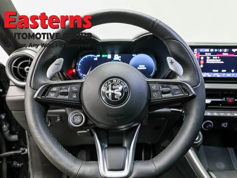 Used 2024 Alfa Romeo Tonale Veloce AWD/4WD image 10